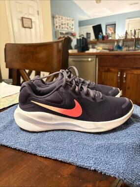 Nike Revolution 7 ( unisex )